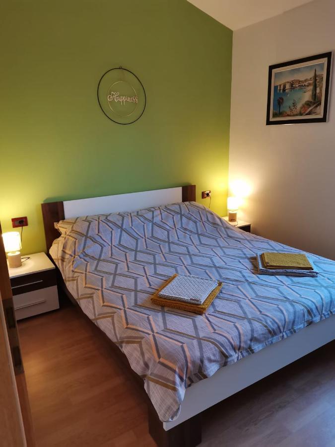 Appartement Sonia Fazana Exterior photo